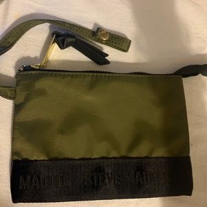 Steve Madden Nylon Pouch (NBU)